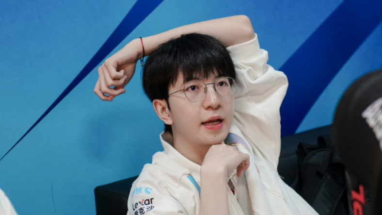 场与关键时 场与关键时